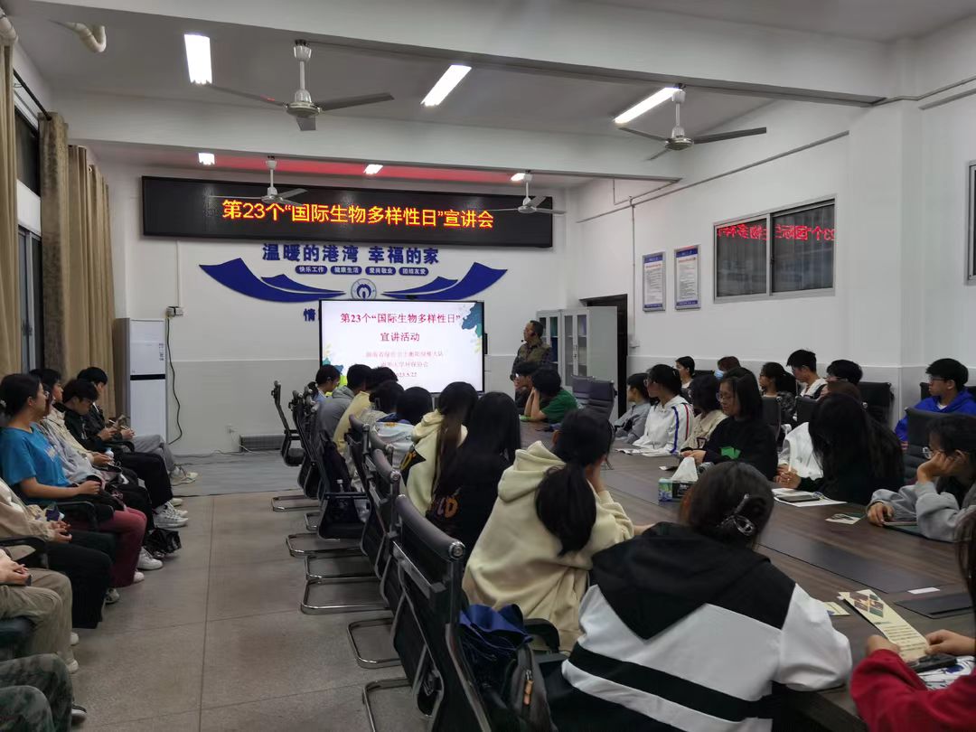 1684892883209059519.jpg 1684892883209059519.jpg