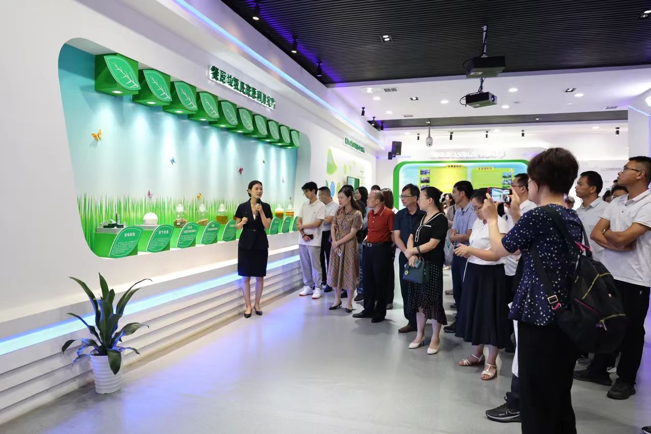 1693446837783023413.jpg 1693446837783023413.jpg