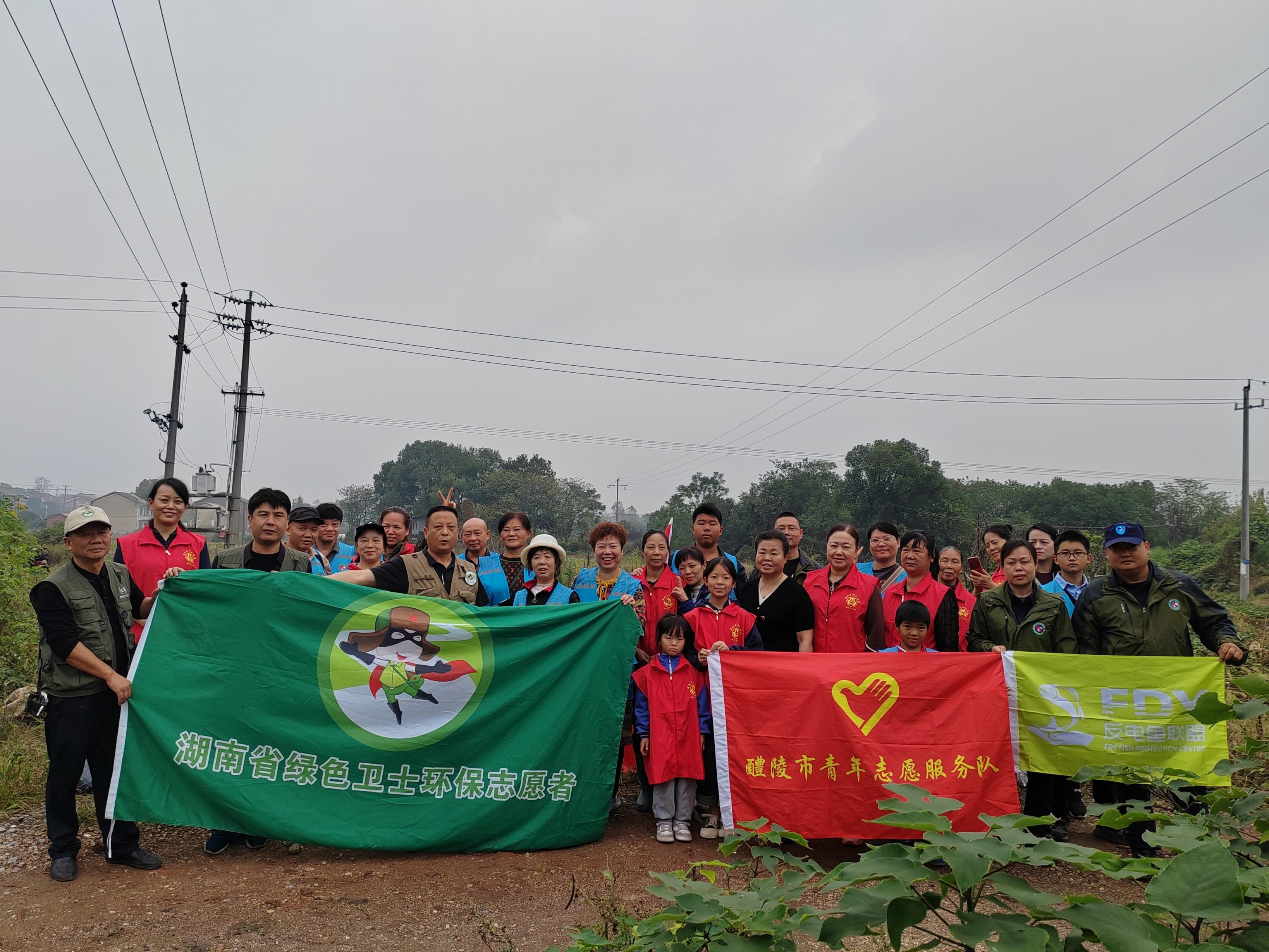 1698638020942033769.jpg 10.30渌江大队助农5.jpg