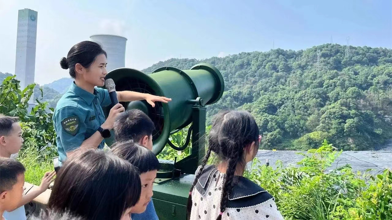 1699579096467059372.jpg 1699579096467059372.jpg