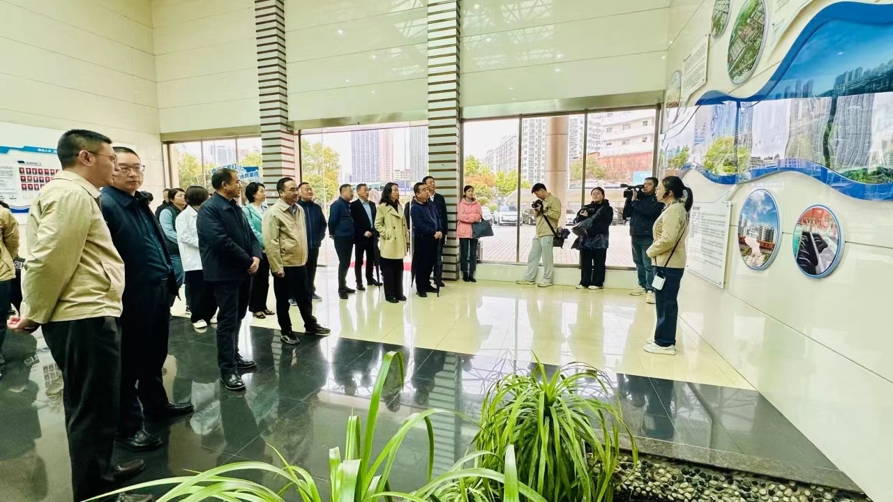 1711618239175021421.jpg 1711618239175021421.jpg