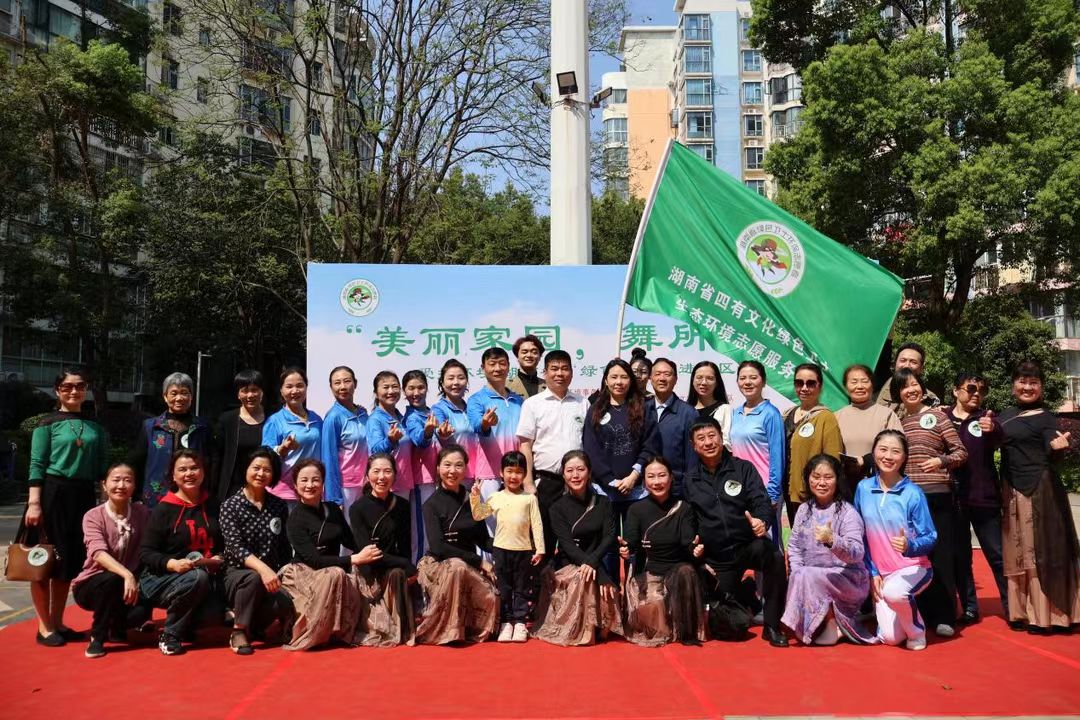 1712042346386042874.jpg 1712042346386042874.jpg