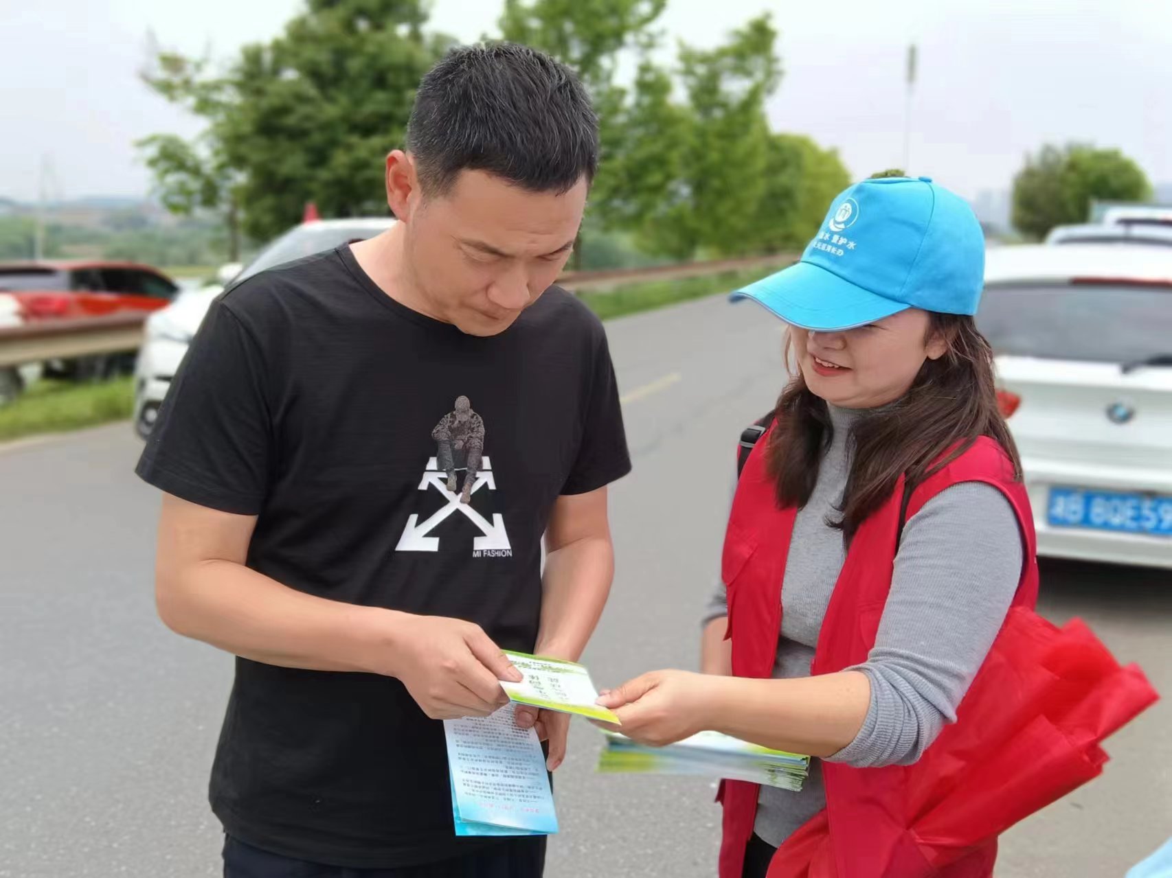 1713780102318082645.jpg 4.22世界地球日株洲大队3.jpg