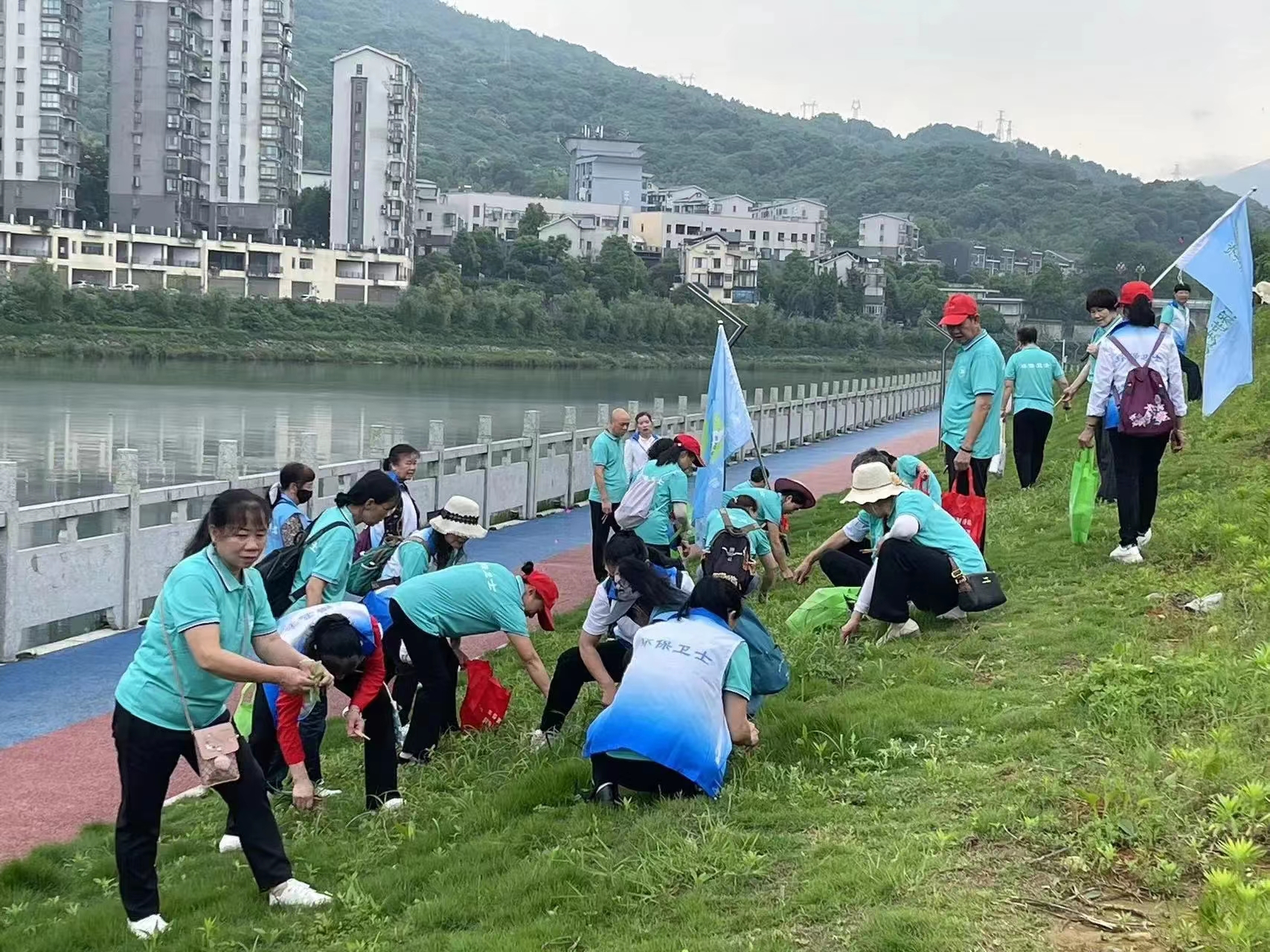 1714374033986024743.jpg 4.29资兴2.jpg