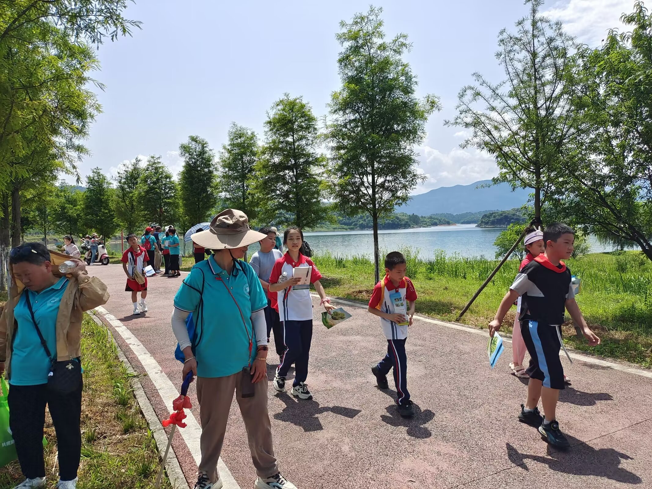 1716797650377039882.jpg 5.27资兴大队2.jpg