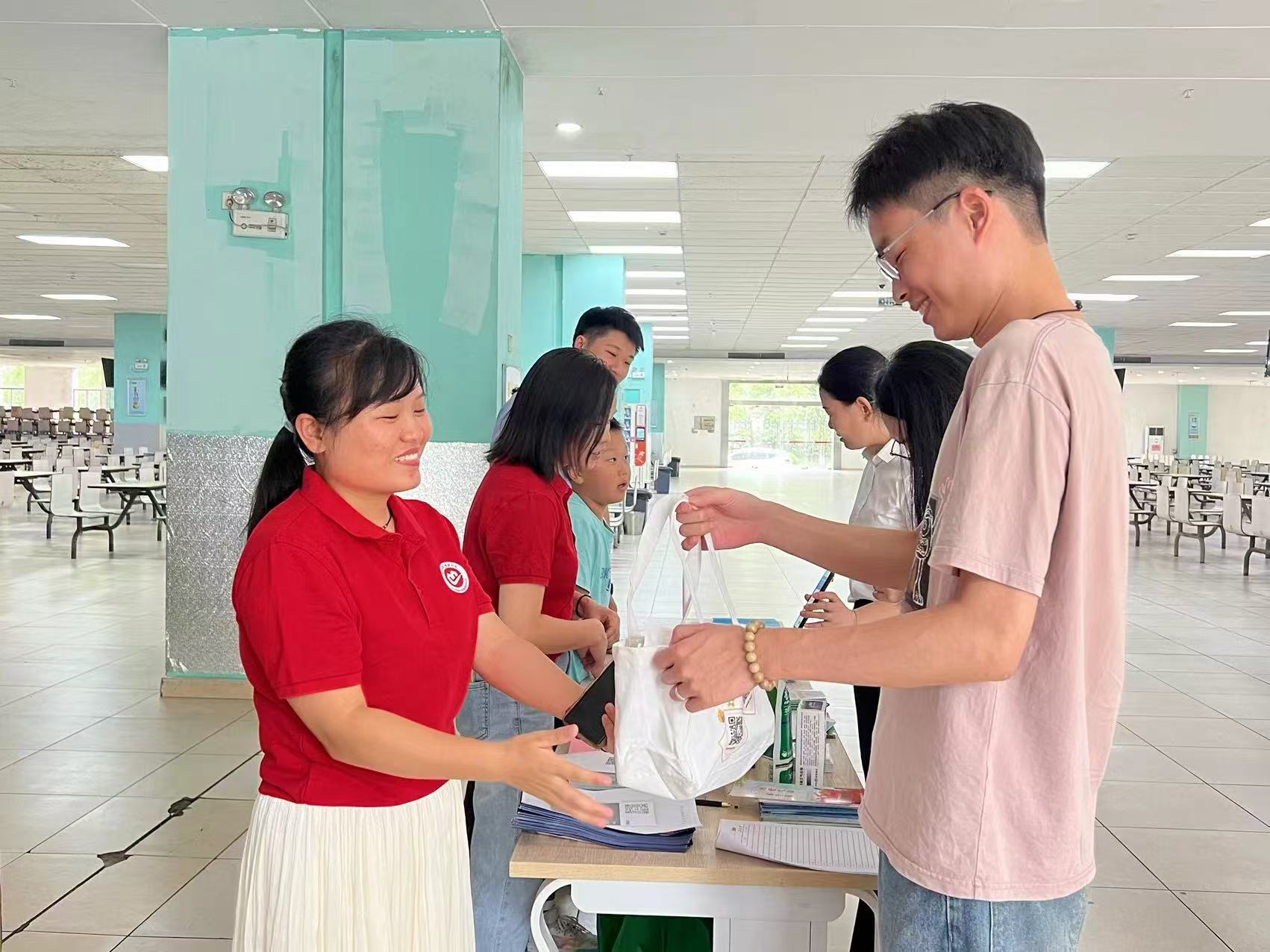 1725526565622043491.jpg 9.5社区2.jpg