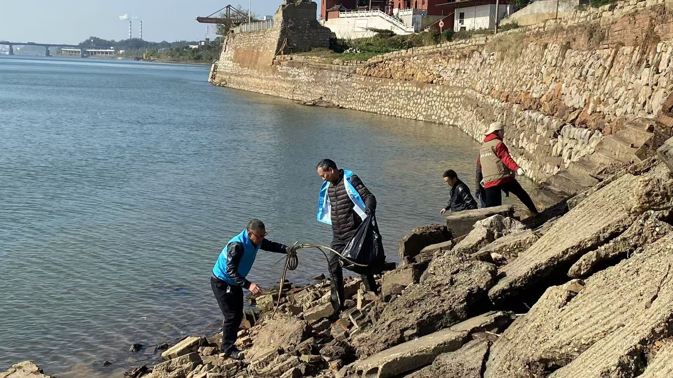 1734402314381052899.jpg 1734402314381052899.jpg